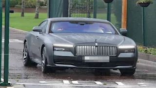 محمد صلاح يغادر أنفيلد للمرة الأخيرة بسيارة رولز رويس سعرها يناهز 22 مليون جنيه