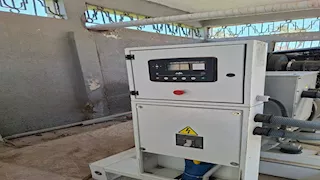 بعد شكاوى الانقطاع.. دعم محطات المياه بمعدات جديدة في بني سويف (صور)
