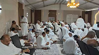 حجاج السياحة يستعدون للنفرة إلى مزدلفة.. ما هي خطة التفويج؟
