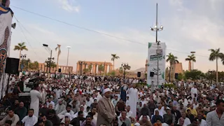 في حضور المحافظ والقيادات.. الآلاف من أهالي الأقصر يؤدون صلاة عيد الأضحى- صور