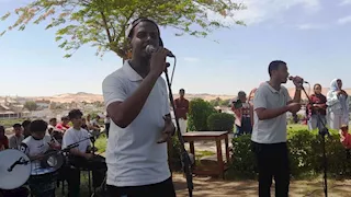 بالصور- ثقافة أسوان تحتفل بالعيد بعروض شعبية وكورال الأطفال