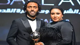 ذهب زوجته السبب.. كيف تحولت مسيرة حسين الشحات من صنايعي لنجم الأهلي؟