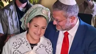 بكعكة "حبل المشنقة".. بن غفير يثير الجدل في عيد ميلاده الخمسين