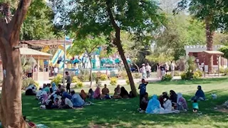 الري: إقبال جماهيري كبير على حدائق الري بالقناطر والمركز الثقافي الأفريقي بأسوان 