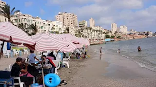 المصايف: 250 ألف زائر لشواطئ الإسكندرية في عيد الأضحى