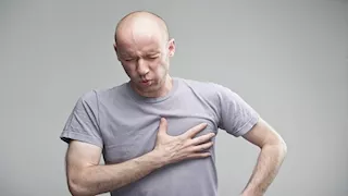 ما أسباب وأعراض الذبحة الصدرية؟