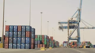 35% نموًا بتجارة الترانزيت في 3 أشهر.. و40 إجراءً جمركيًا وضريبيًا بانتظار الإقرار