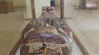 لأغنى رجل في الواحات.. سر التابوت الذي وضع فوق سرير معدني بالوادي الجديد