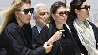 انهارت في الجنازة ورفض الزواج عليها .. 10 معلومات عن زوجة الراحل هاني شاكر