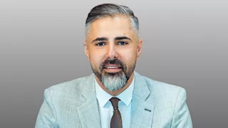 خبير: أوروبا في نفق "الركود التضخمي".. والذهب هو الملاذ الوحيد