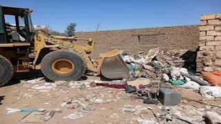 حملة لإزالة مخازن الخردة وبؤر التلوث في الوادي الجديد بعد شكاوى الأهالي