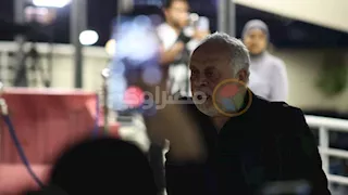 أشرف زكي وهاني رمزي ووفاء عامر في عزاء هاني شاكر - صور 