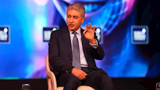 من قناة السويس للمتحف المصري.. كيف تعيد الحكومة رسم خريطة السياحة؟