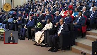 الرئيس السيسي وماكرون يشاهدان فيلمًا تسجيليًا حول إنشاء مقر جامعة سنجور