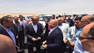 فيديو مثير للجدل.. كواليس ارتباك مهندس أمام كامل الوزير بأسيوط (فيديو وصور)
