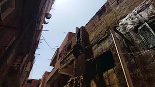النيران التهمت كل شيء.. حريق ضخم داخل منزل في المنوفية- صور