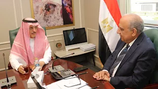 وزير الكهرباء يبحث مع أكوا باور تسريع مشروعات رياح بقدرة 2300 ميجاوات
