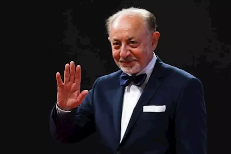 وفاة الفنان عبد العزيز مخيون عن عمر ناهز 80 عاما بعد وعكته الأخيرة