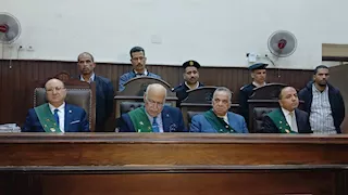 هتك عرض طفلة في ميكروباص.. السجن 10 سنوات ضد "سائق العمرانية" بالجيزة 