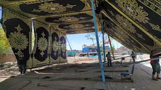 الوداع الأخير.. اللقطات الأولى من تجهيزات جنازة عبد العزيز مخيون بالبحيرة