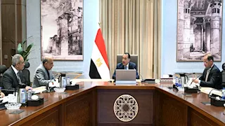 مدبولي يتابع إجراءات تمويل مشروعات الطاقة النظيفة وربطها بالشبكة القومية