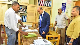 محافظ أسيوط يتفقد مركز خدمة المواطنين بالفتح لمتابعة ملف التصالح