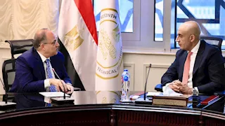بالشراكة مع إيطاليا.. وزارة التعليم تبحث إنشاء مدارس تكنولوجيا لصناعة الدواء 