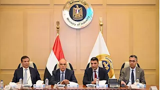 4 وزارات تتفق على تطبيق "البصمة المائية" بالمشروعات الغذائية.. ما هي؟