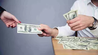 5 دول لا ينصح فيها بترك البقشيش.. تعرف عليها قبل السفر