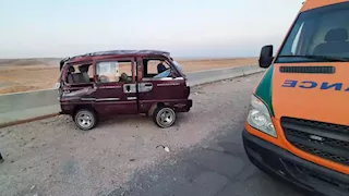 مصرع شاب وإصابة 4 آخرين في انقلاب سيارة ببني سويف