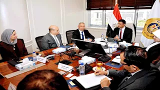 وزير الصناعة يبحث مع الأكاديمية العربية للعلوم تعزيز التعاون المشترك 