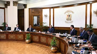 مدبولي يتابع موقف منظومة كارت الخدمات الحكومية الموحد