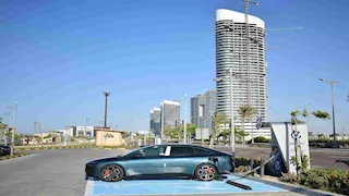 العلمين الجديدة تشغل أولى محطات الشحن فائق السرعة للسيارات الكهربائية -(صور)