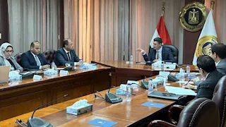 وزير الصناعة يُكلف بحصر الأصول الحكومية غير المستغلة والمصانع المغلقة بالصعيد