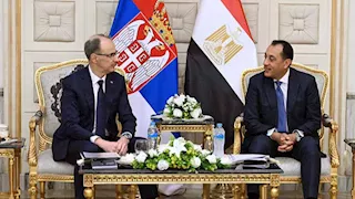 رئيس الوزراء يلتقي نظيره الصربي لبحث تعزيز التعاون الاقتصادي والاستثماري