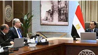رئيس الوزراء يتابع استعدادات بدء المرحلة الثانية من المبادرة الرئاسية "حياة كريمة" 