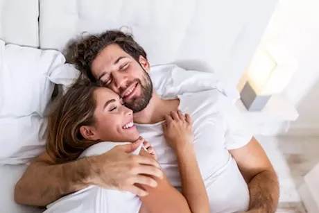 أسباب ممارسة العلاقة الزوجية- 7 فوائد تجعلك تواظب عليها