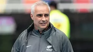 شبيه جوميز.. فيفا يبرز إنجاز تاريخي لمدرب نيوزيلندا قبل مواجهة مصر
