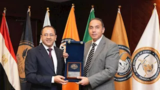 الهيئة العامة للرقابة المالية تستضيف وفدًا من لجنة تنظيم عمليات البورصة الجزائرية