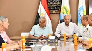 جمبلاط يوجه بتسريع وتيرة العمل بمشروعات حياة كريمة في أسيوط