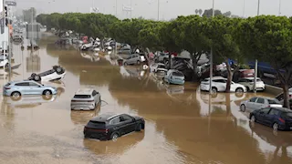 الصين تفعّل استجابة طارئة لمواجهة الفيضانات في 5 مقاطعات وسط أمطار غزيرة متوقعة