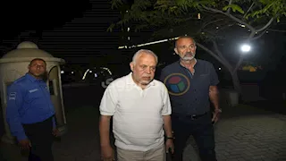 شيرين وأشرف زكي ولقاء سويدان..25 صورة من عزاء الفنان الراحل محمد مرزبان
