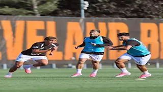 تدريبات بدنية وفنية.. تفاصيل مران منتخب مصر الجماعي استعدادا لمواجهة البرازيل وديا