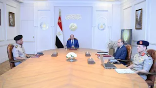 السيسي يتابع مع وزير الدفاع أنشطة القوات المسلحة وجهودها بالمشروعات القومية