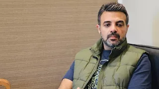 بكلمات مؤثرة.. عمرو محمود ياسين يحيي ذكرى ميلاد والده الراحل محمود ياسين
