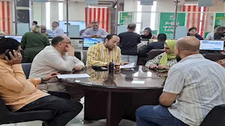 محافظ الجيزة يتابع 70 شكوى للمواطنين ويوجه بسرعة الحل والاستجابة
