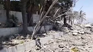 انهيار منزل والد صادق الصباح بعد غارة اسرائيلية على لبنان.. والمنتج يعلق   