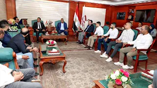 تمهيدًا للتأمين الصحي الشامل.. محافظ سوهاج يستقبل وفد الصحة لتقييم المنشآت الطبية