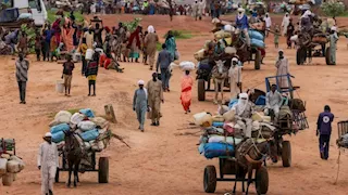 بعد يومين من دفنه.. سوداني يعود حياً ويصدم المشيعين في أم درمان