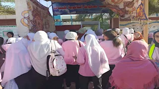 امتحانات الثانوية العامة.. بدء توافد الطلاب لأداء الاختبار في الوادي الجديد- فيديو وصور